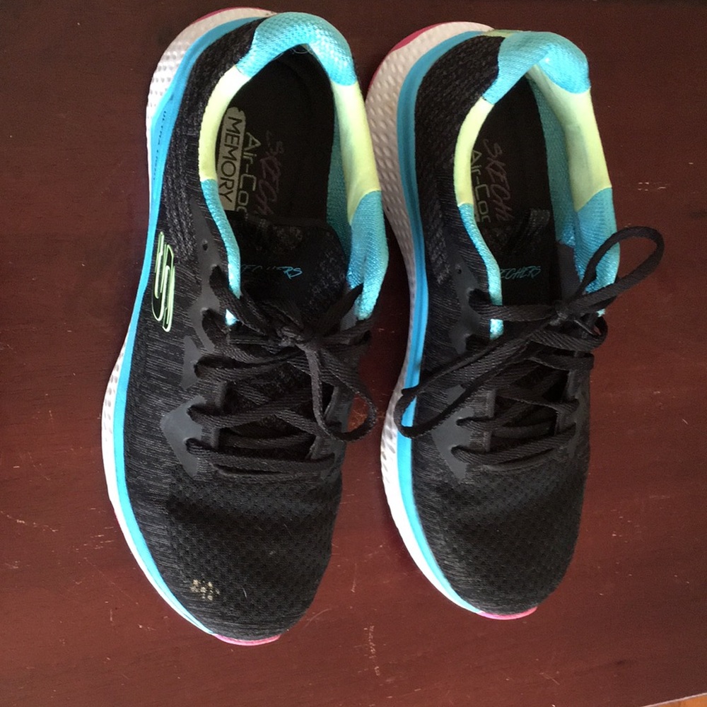 Tenis shoes